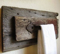 reclaimed-wooden-towel-rack
